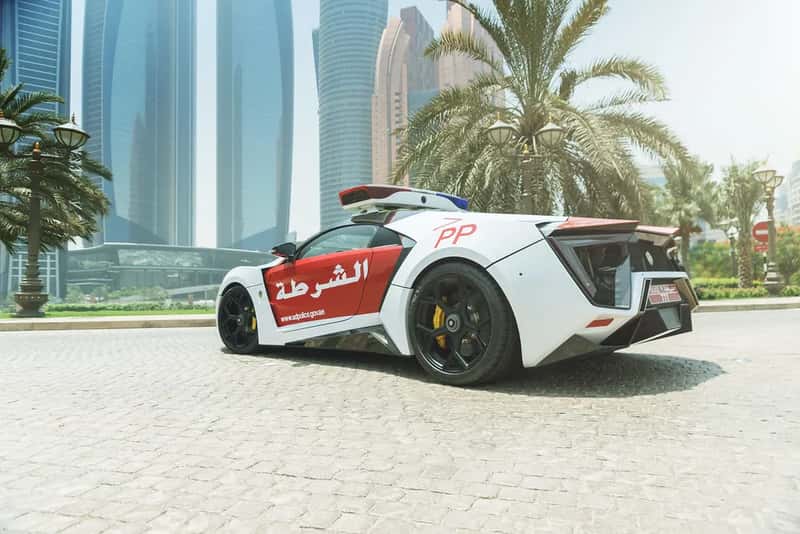 Abu Dhabi (Felix Berndt Photography, Flickr, CC BY 2.0)