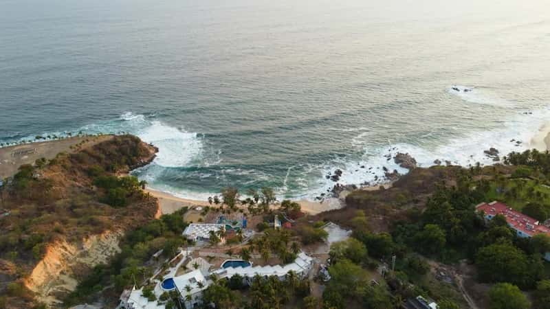 Puerto Escondido, Oaxaca (Image Credits: Unsplash)