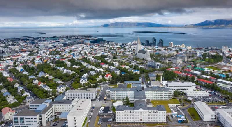 Iceland: the benchmark for personal safety (Image Credits: Unsplash)