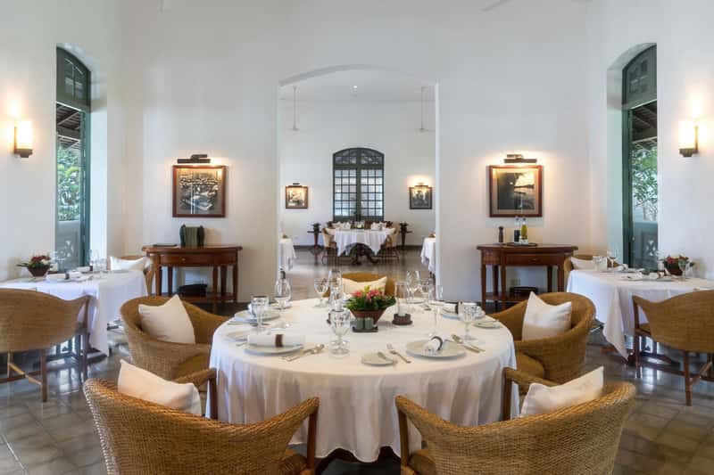 Booking Through Luxury Travel Agents (Image Credits: Wikimedia)