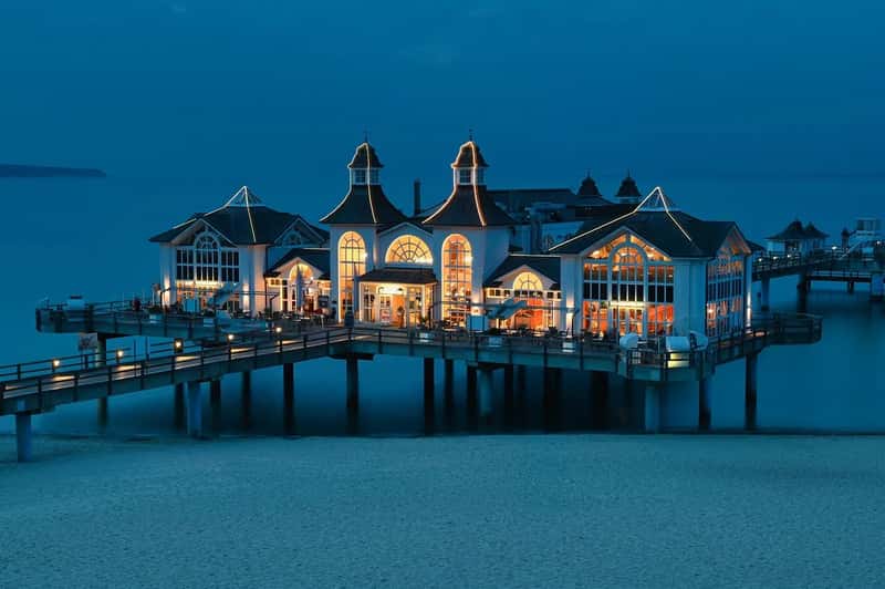 5. Sticking to One Familiar Resort Town or Routine (Image Credits: Pixabay)