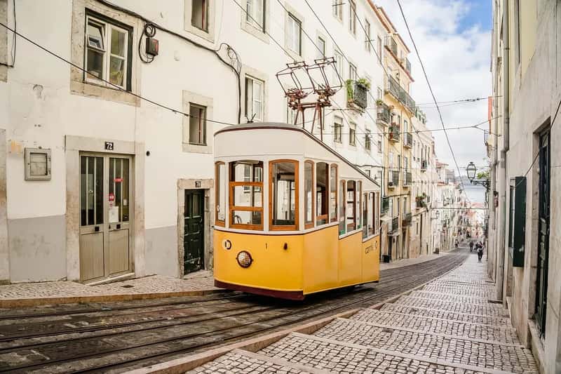 8. Portugal: Quiet, Consistent, and Genuinely Warm (Image Credits: Pixabay)