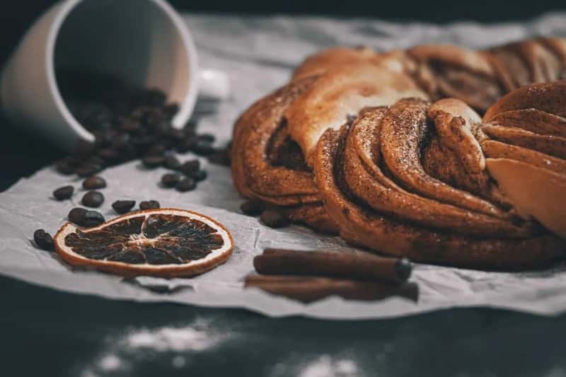 10. A kringle or bakery stop is worth the extra miles (Image Credits: Pexels)