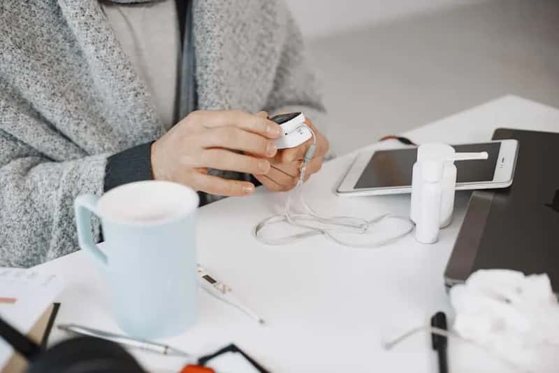 #4 - No Medical Alert Device and a Phone That’s Always in Another Room (Image Credits: Pexels)