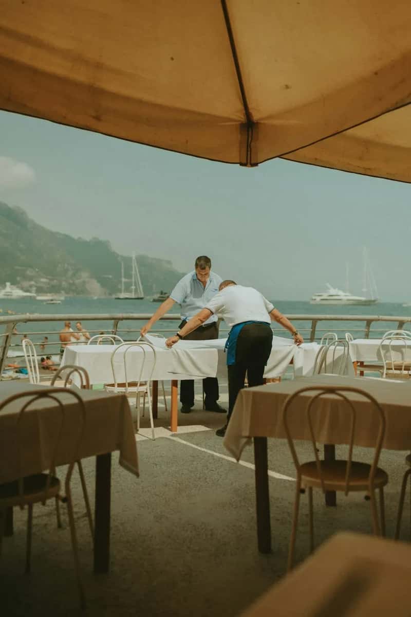 #5 - They’ll Quietly Reward a Well-Timed Personal Cash Tip With Nightly Personalized Service (Image Credits: Unsplash)