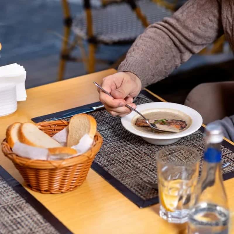 5. Clear broths and soups (Image Credits: Pexels)