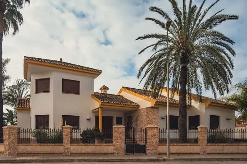 Spain: An NIE Number and the Market Is Yours (Image Credits: Pexels)