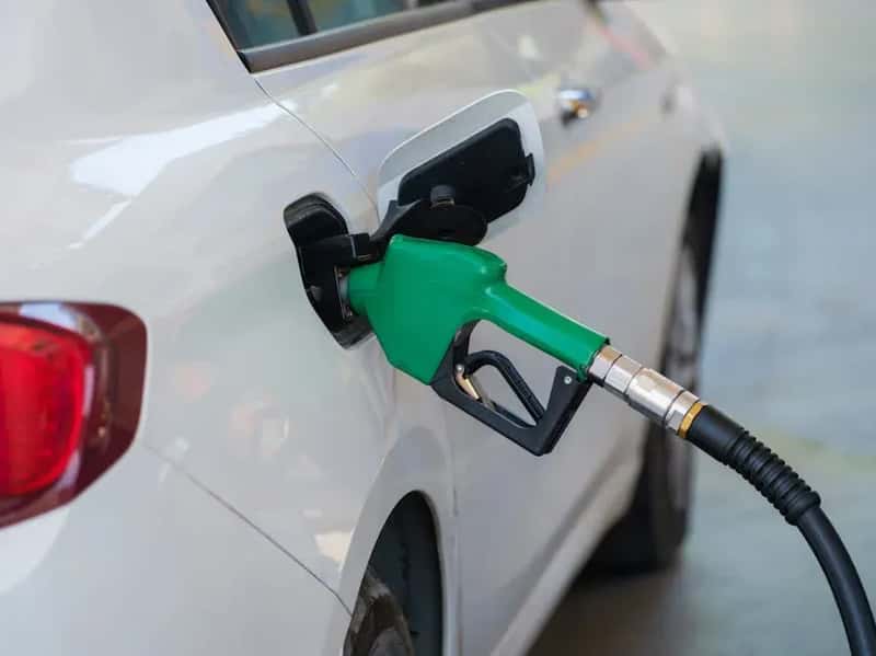 Fuel Policies and Security Deposits: The Quiet Cash Drain (Image Credits: Pexels)
