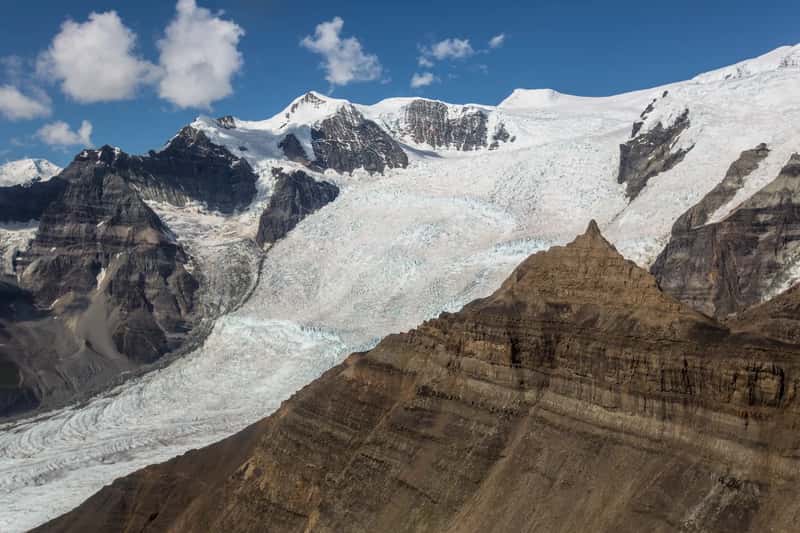 The Massive Serac Blocking the Khumbu Icefall (Stairway Icefall, Public domain)