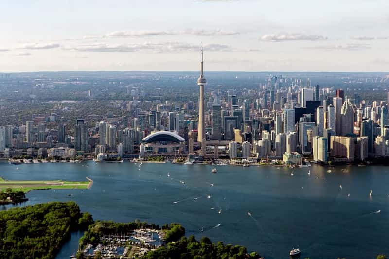 Toronto, Canada (Image Credits: Unsplash)
