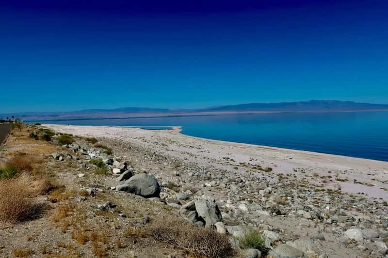 5. The Salton Sea, California - From Hollywood Oasis to Toxic Desert (Image Credits: Unsplash)