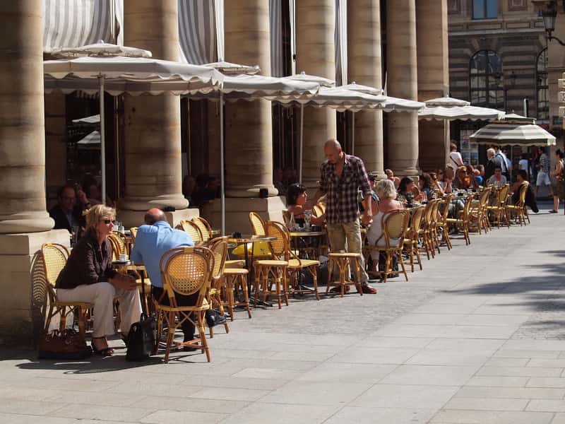 France (terrace

Uploaded by Paris 17, CC BY 2.0)