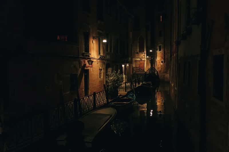 2. Realizing you're alone on a dark street in a new city (Image Credits: Unsplash)