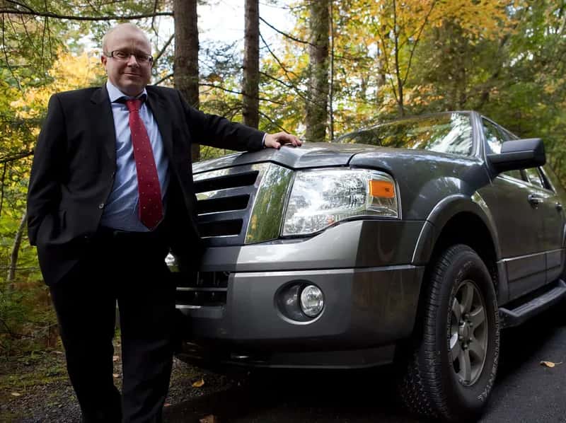 6. The Vehicle Upgrade to a Larger Class (Lars Plougmann, Flickr, CC BY-SA 2.0)