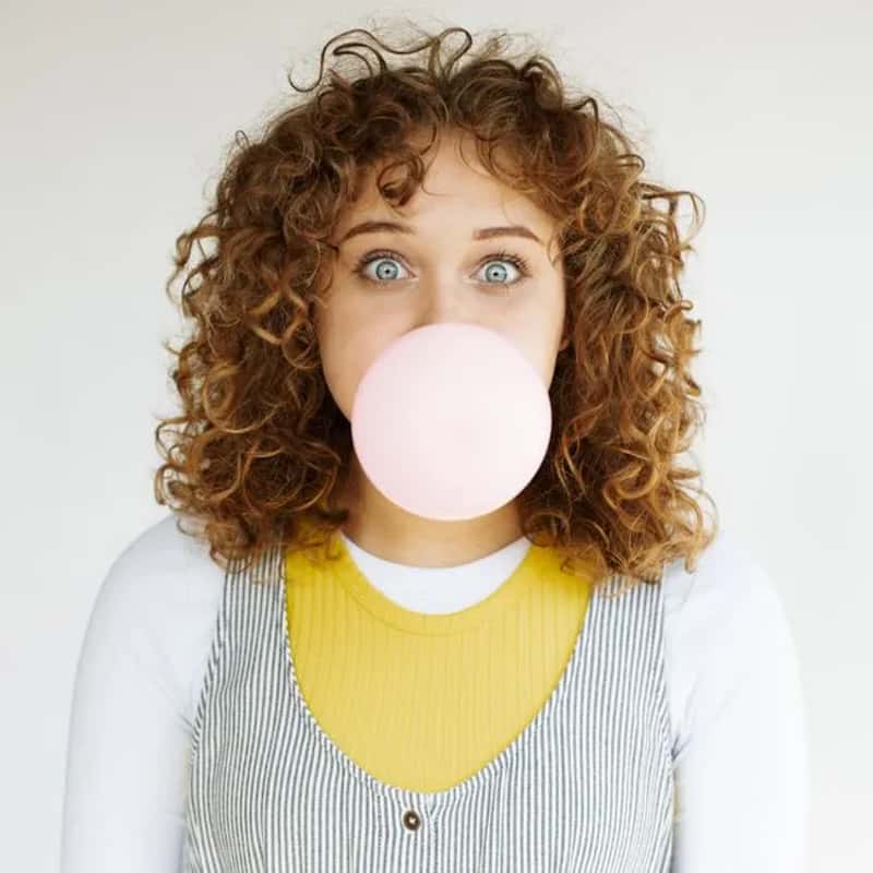 Chewing gum in public places (Image Credits: Pexels)