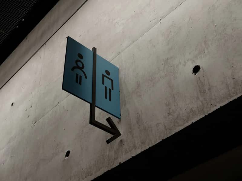 Underestimating Restroom and Queue Time (Image Credits: Unsplash)