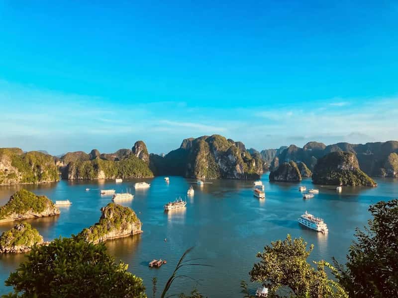 Vietnam: coastal calm beyond the crowded centers (Image Credits: Unsplash)