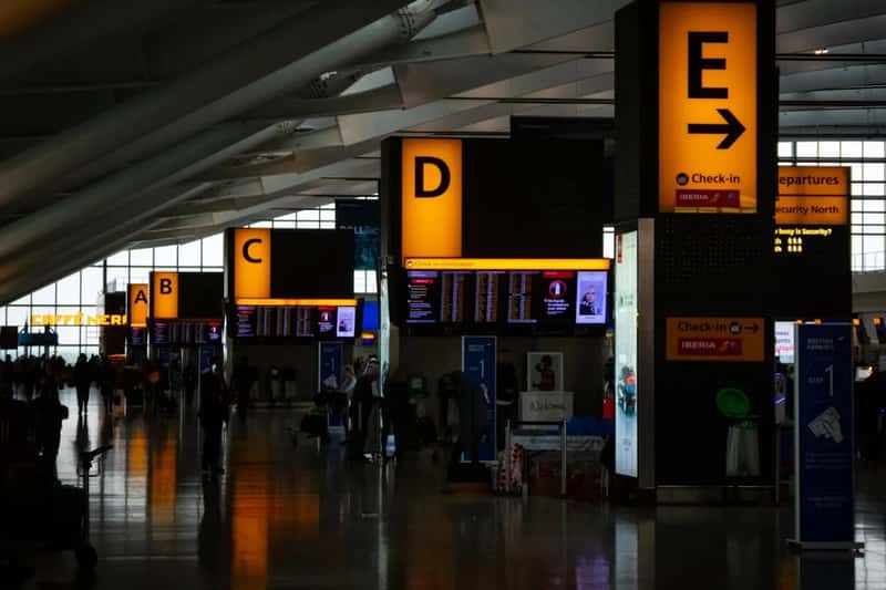 9. A flight delay announcement with no clear explanation (Image Credits: Unsplash)