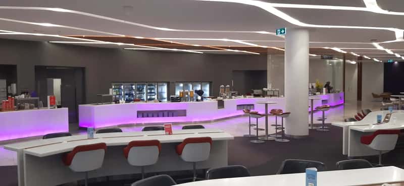 Final Thoughts: The Lounge Is a Privilege in Disguise (By Calistemon, CC BY-SA 4.0)