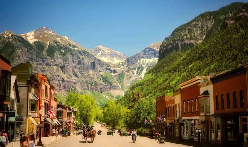 #2: Telluride, Colorado - The Most Gorgeous Town Setting in America (Image Credits: Pixabay)