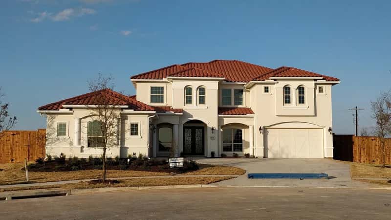 New Construction Competition Pressuring Existing Homes (Image Credits: Pixabay)