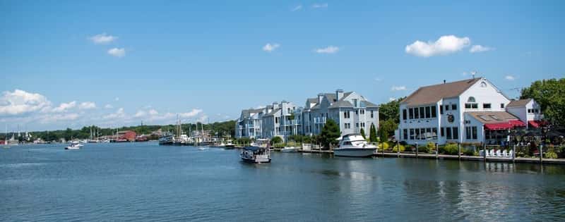 Connecticut: The Nutmeg State Cracks (Image Credits: Unsplash)