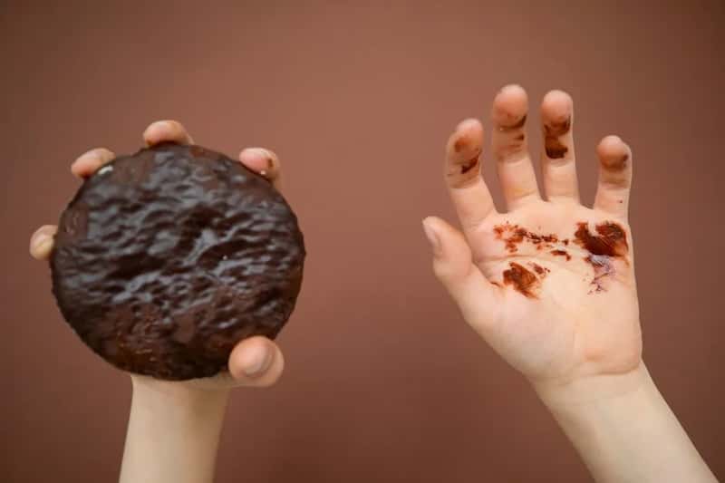 6. Anything messy, saucy, or eaten with your hands (Image Credits: Pexels)