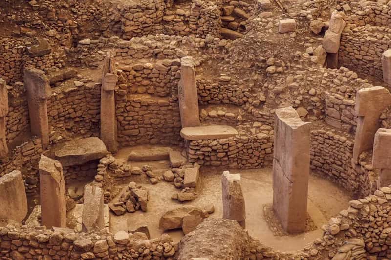 5. Don't Touch or Damage Ancient Monuments and Heritage Sites (Image Credits: Pexels)