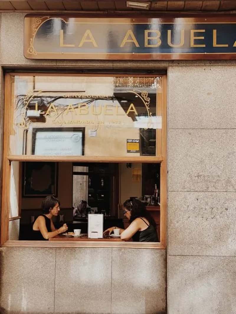 10. Spanish And A Different Pace Of Life Matter More Than You'd Think (Image Credits: Pexels)