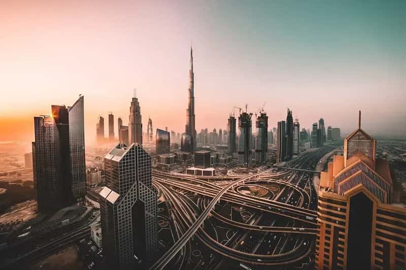 Dubai and the UAE: Plastic Paradise Built on Excess (Image Credits: Unsplash)