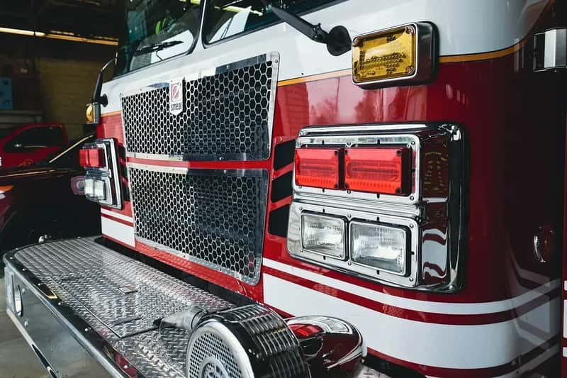 5. Inadequate Emergency Response Outside Major Cities (Image Credits: Pixabay)