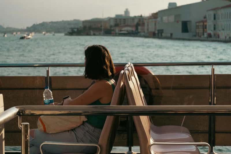 1. The Quiet Lens (Image Credits: Pexels)