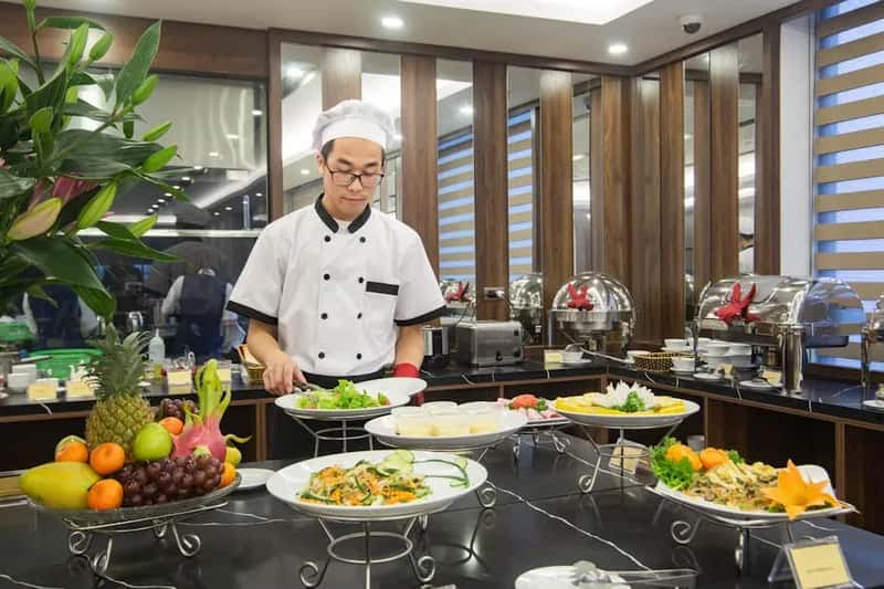 6. Reduced Staff Means Someone Isn't Watching the Buffet (Image Credits: Pexels)