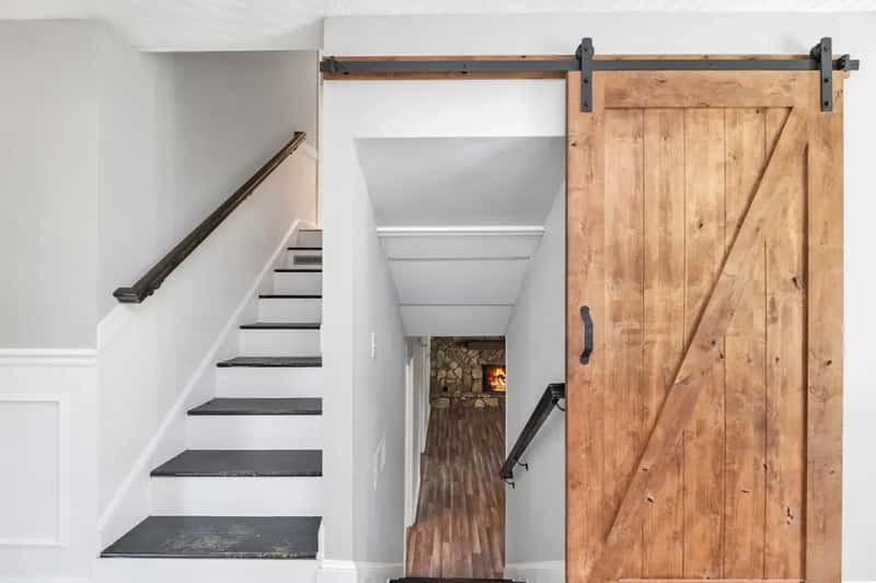 #6 - Sliding Barn Doors (Image Credits: Unsplash)