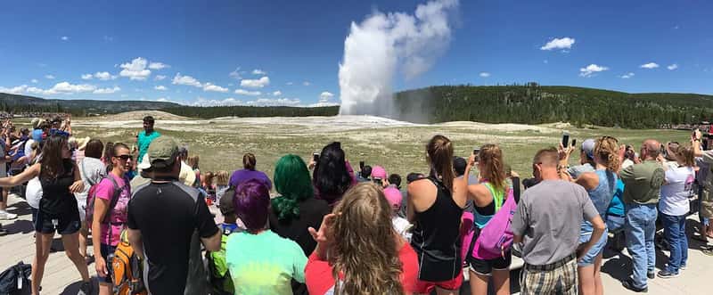 Why national park visitation keeps setting records (Image Credits: Flickr)