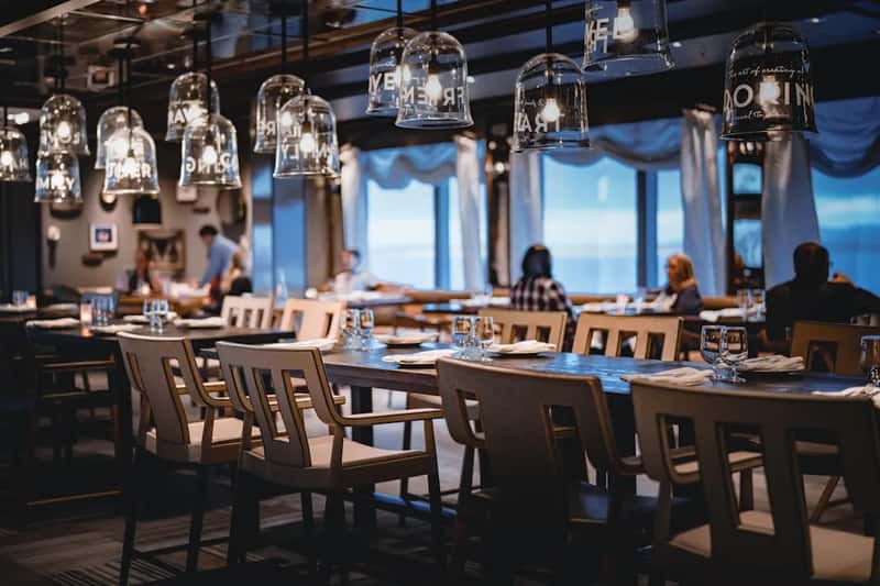 5. Trying unfamiliar food or navigating unfamiliar dining customs (Image Credits: Unsplash)