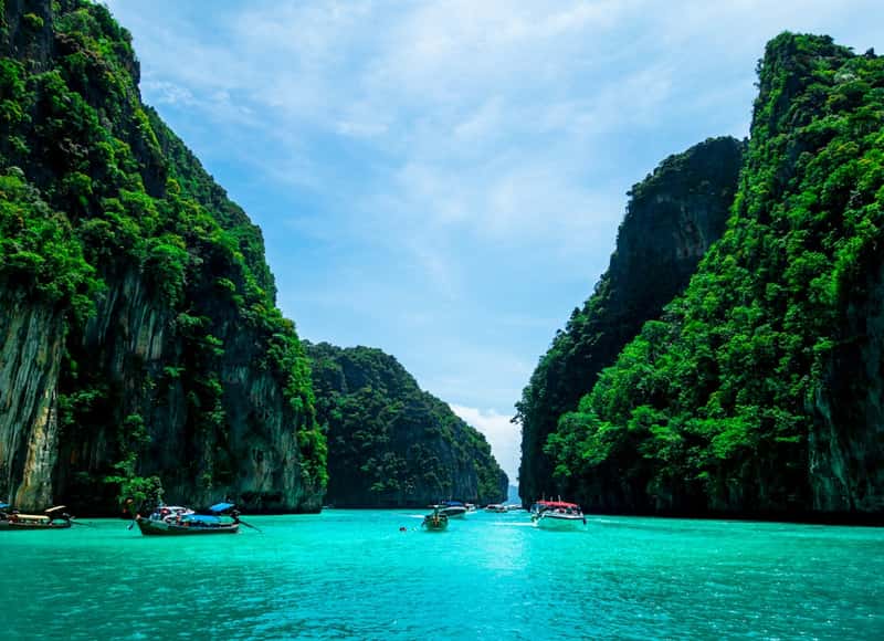 Thailand: Tourist Hotspots with Dark Corners (Image Credits: Unsplash)