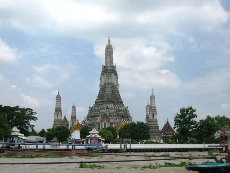 Weather shapes the trip more than most people plan for (originally posted to Flickr as Wat Arun - Temple of the Dawn, CC BY 2.0)