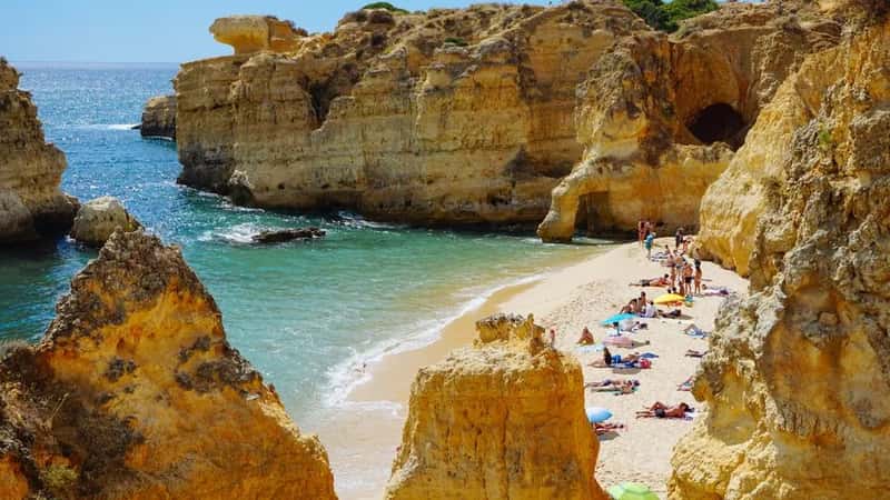 Weather, pace of life, and why the Algarve keeps coming up (Image Credits: Pexels)