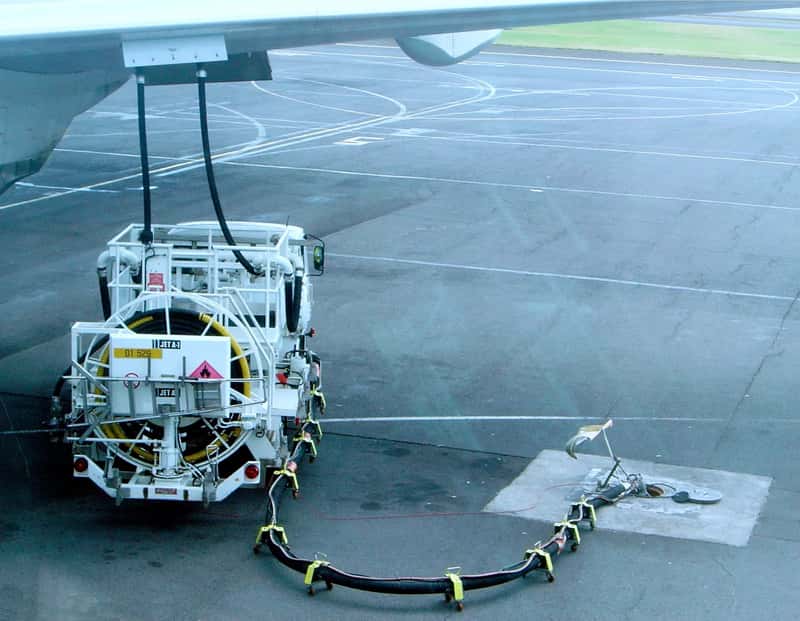Airline profits are being cut in half industry-wide (Copyright © 2005 David Monniaux, CC BY-SA 3.0)