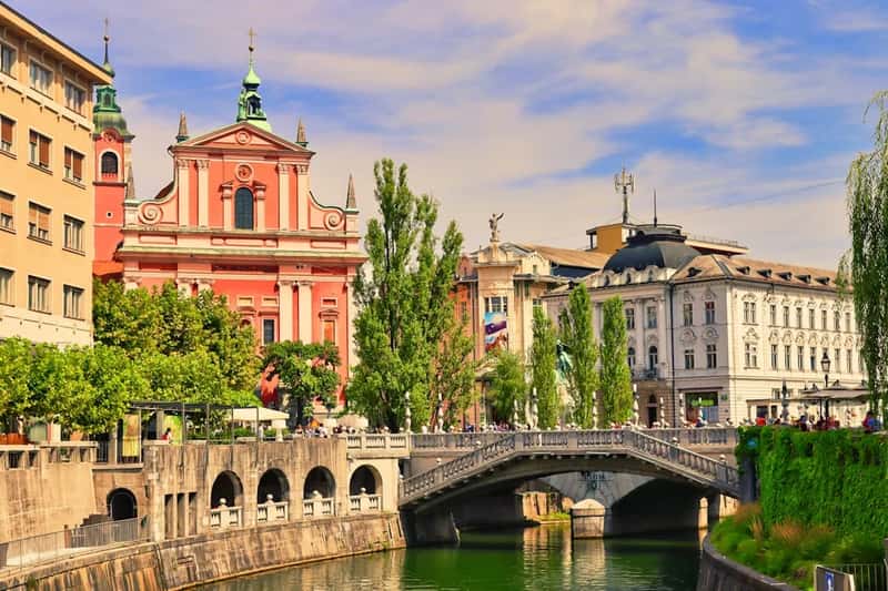 Ljubljana, Slovenia (Image Credits: Unsplash)
