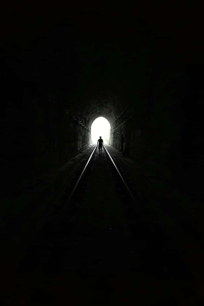 2. Vision narrows into tunnel focus (Image Credits: Unsplash)