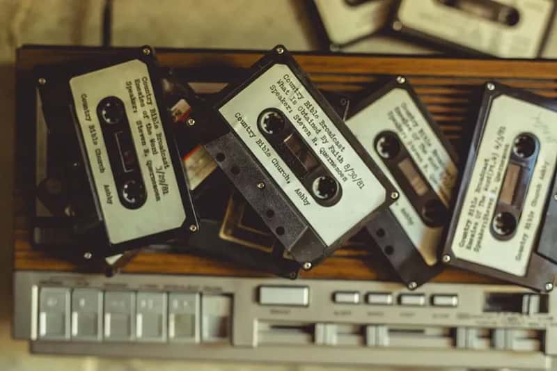 #12 - The Answering Machine With a Cassette Tape Inside (Image Credits: Pexels)