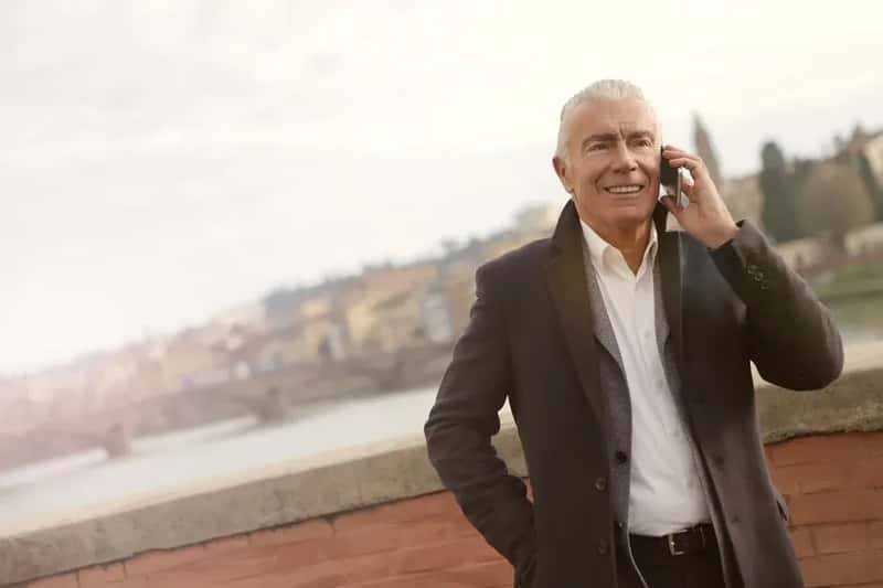 #11 - Calling the Airline Directly Still Unlocks Deals the App Will Never Show You (Image Credits: Pexels)