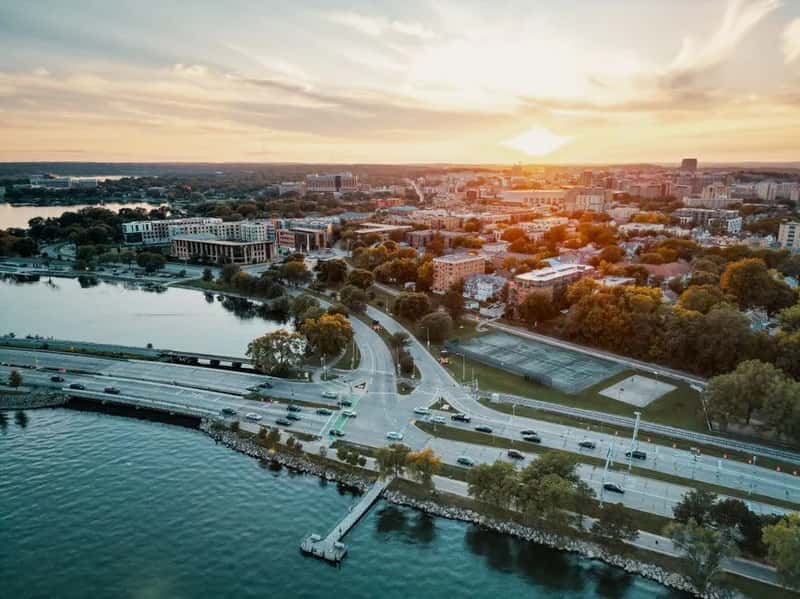 Appleton, Wisconsin (Image Credits: Pexels)