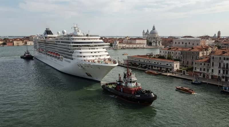 #8 - In Venice and Similar Ports, Thrusters Are Actually Banned From Full Power (Image Credits: Gemini)
