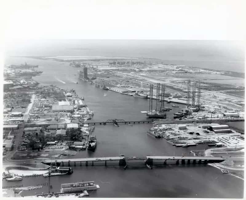1. Pascagoula, Mississippi - The Most Affordable Waterfront Town in America (Eli Dark, Flickr, CC BY-SA 2.0)