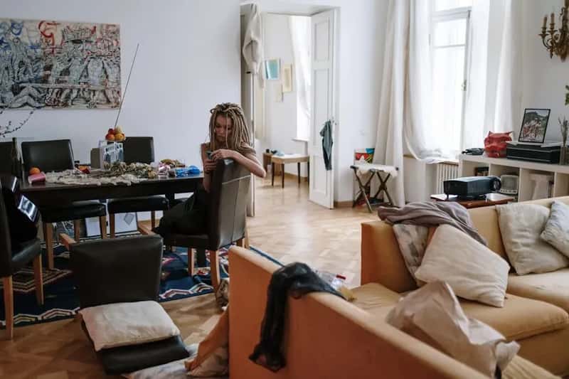 #6 - Cluttered Pathways Between Rooms (Image Credits: Pexels)
