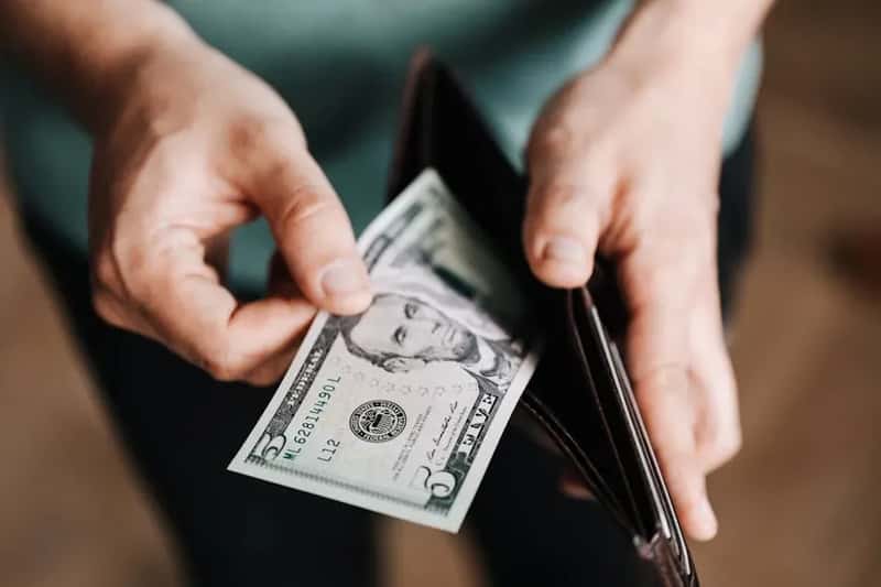 29. Overdraft Fees (Image Credits: Pexels)