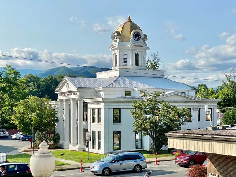 Bryson City, North Carolina (w_lemay, Flickr, CC BY-SA 2.0)